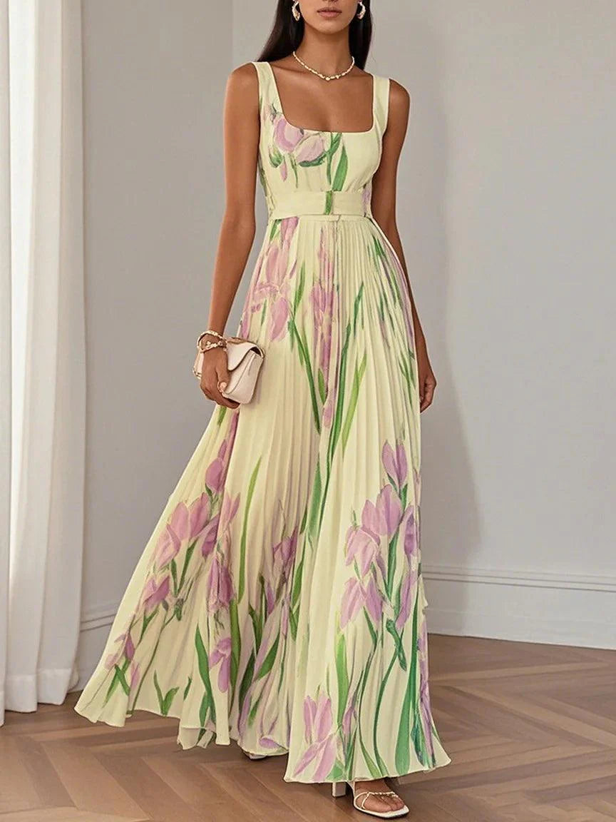 Mirrin | Flowing Floral Maxi Dress