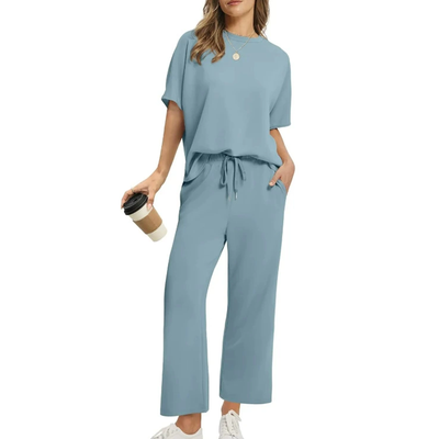 Isa – Relaxed outfit with top and trousers