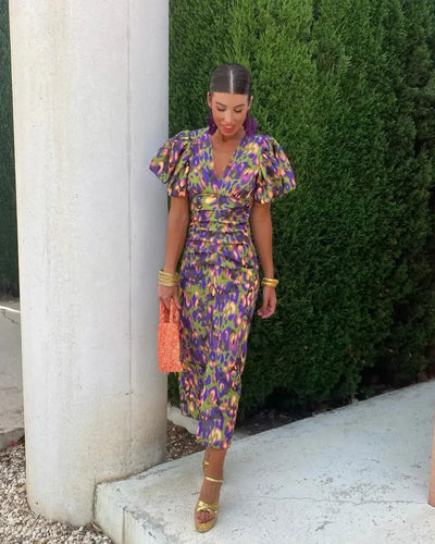 Arabella | Elegant V-neck dress with puff sleeves