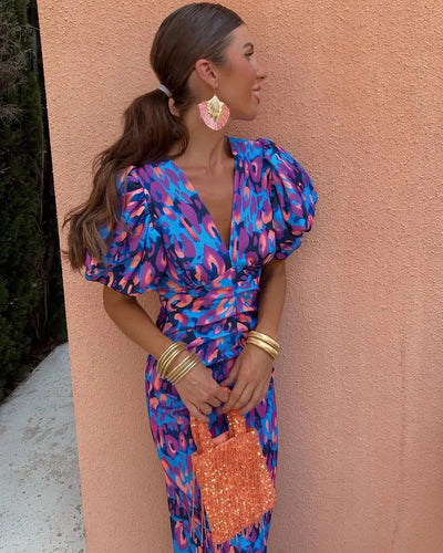 Arabella | Elegant V-neck dress with puff sleeves