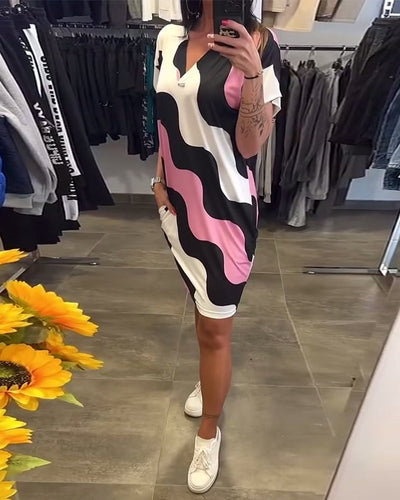 Karina | Dress with Wave Print and V-Neckline